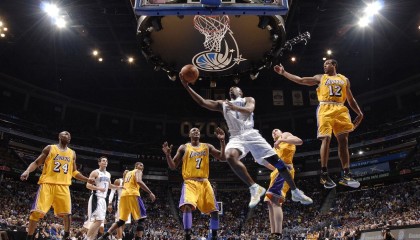 开云体育手机版-多特蒙德主场3-2逆转美因茨，艰难取胜，多特蒙德对美因茨预测