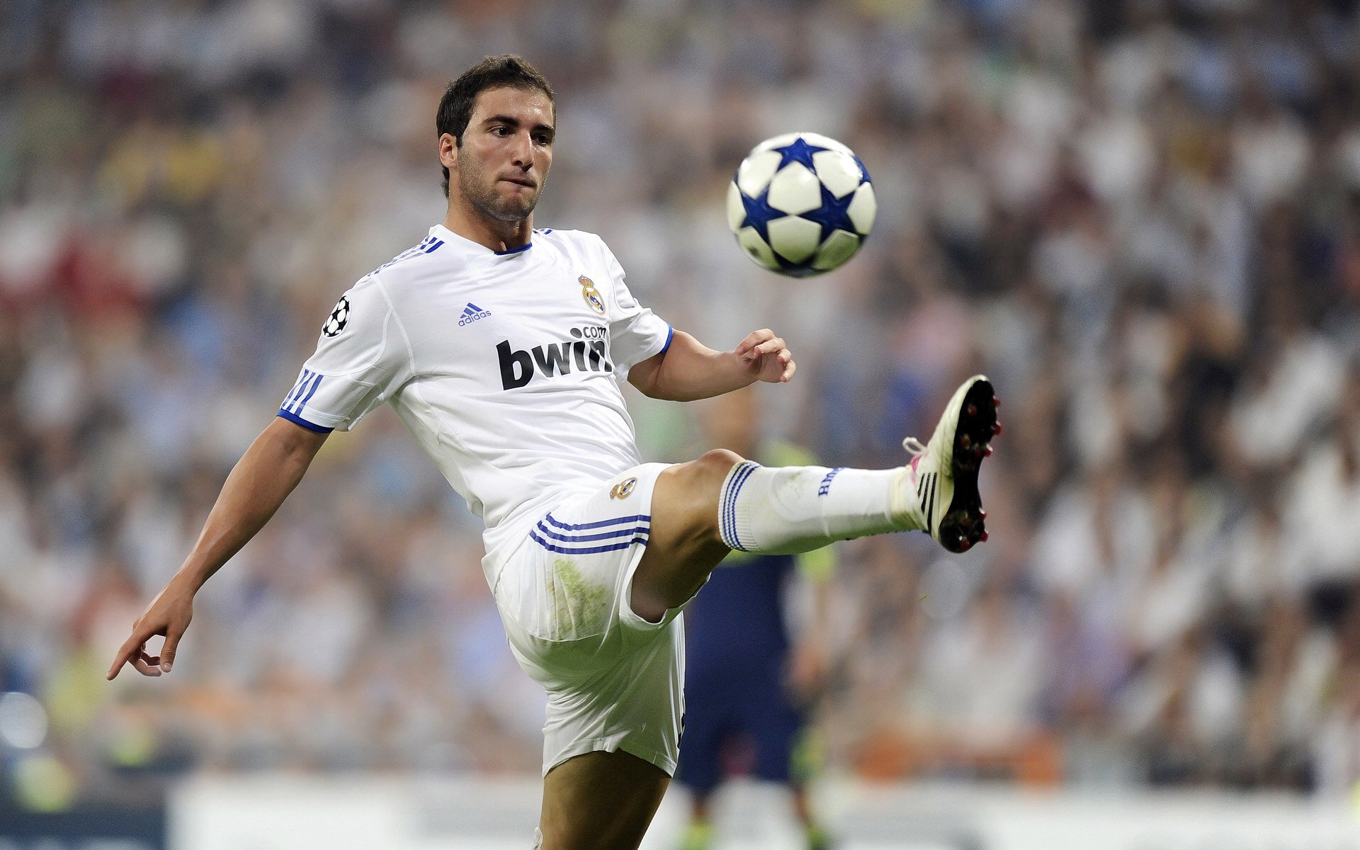 吉达联合主场力克利雅得胜利，吉达阿赫利足球俱乐部